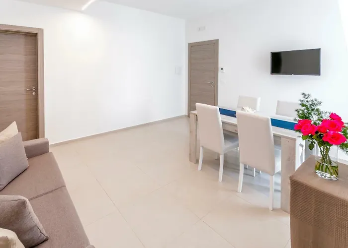 Via Del Fiume 4* Santa Maria al Bagno